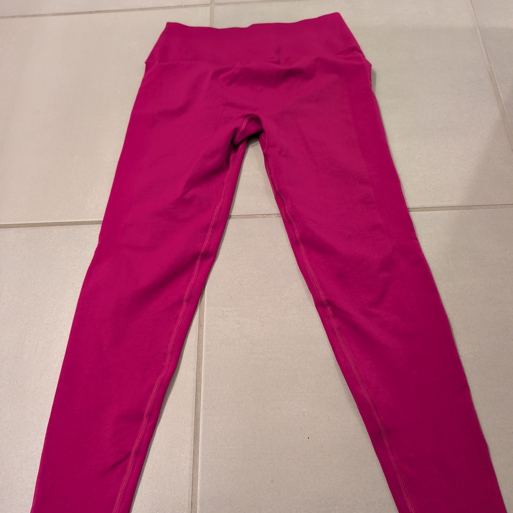 Alphalete Kids Fuchsia Leggings